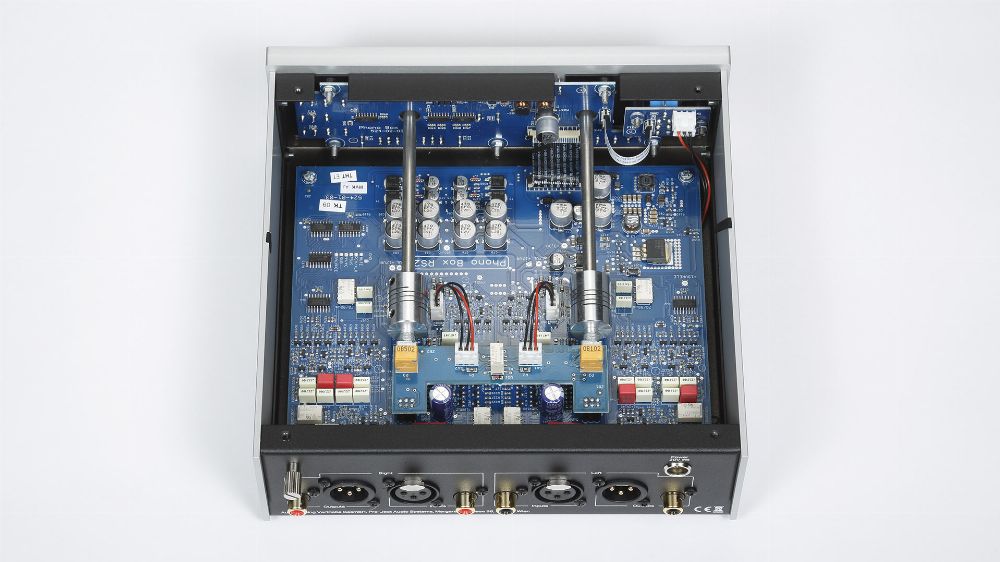 05 Pro-Ject Phono Box RS2 Stereophile.jpg