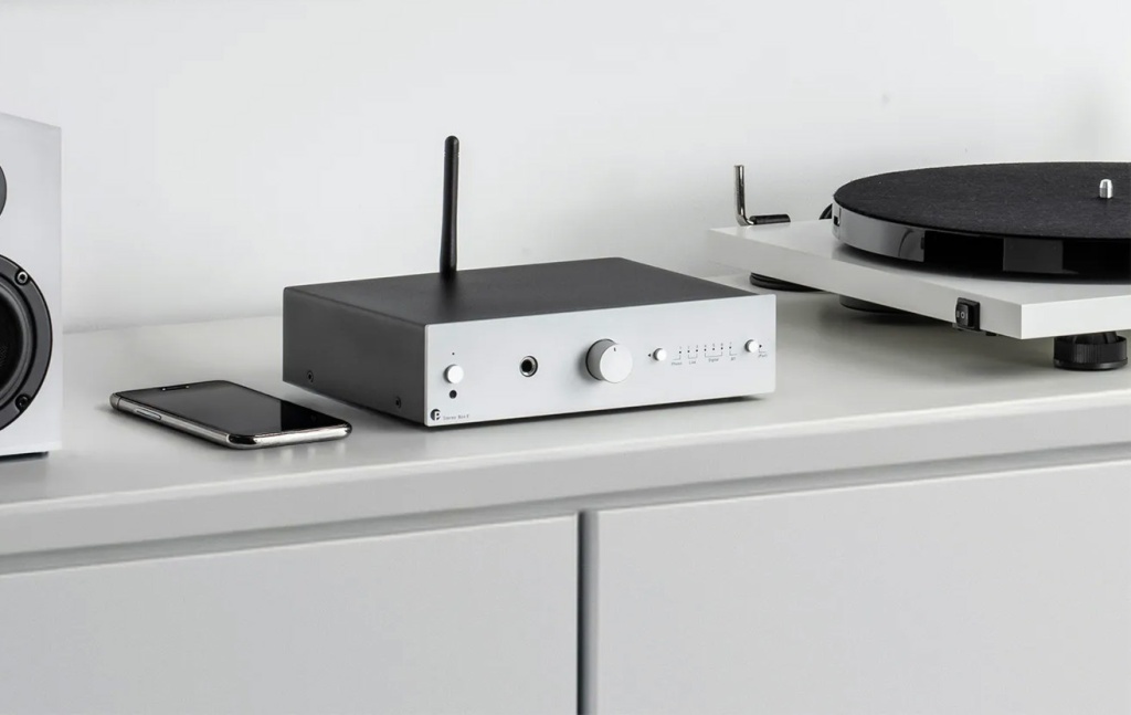 04 Pro-Ject Colourful Audio System E new color.jpg