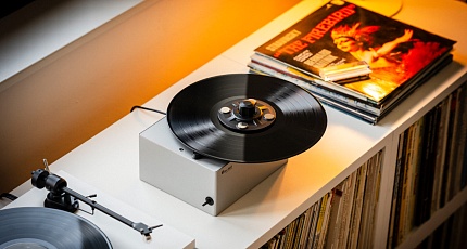 Компактная вакуумная мойка для пластинок Pro-Ject VC-E Mini