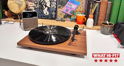 Проигрыватель винила Pro-Ject T1 EVO BT получил награду «5 звезд» в обзоре WHAT Hi-Fi?