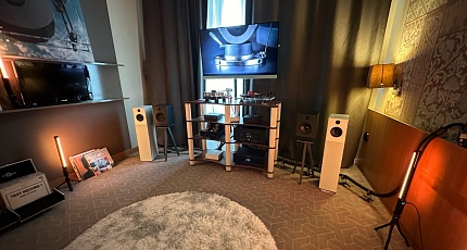Виниловый звук от «Аудиотехника Импорт» (Overton) и «Зенит Hi-Fi» на выставке «Аудио Саммит» 2026