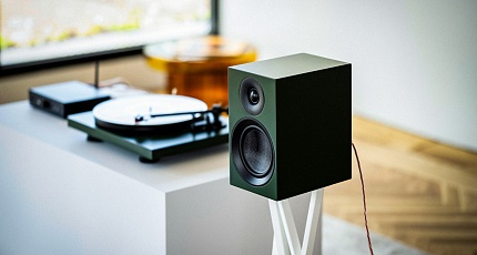 Pro-Ject Speaker Box 5 E Carbon уже доступны для российских меломанов